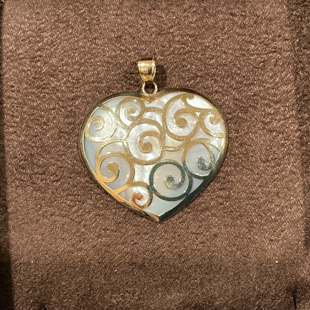 Gold and White Heart Pendant Necklace